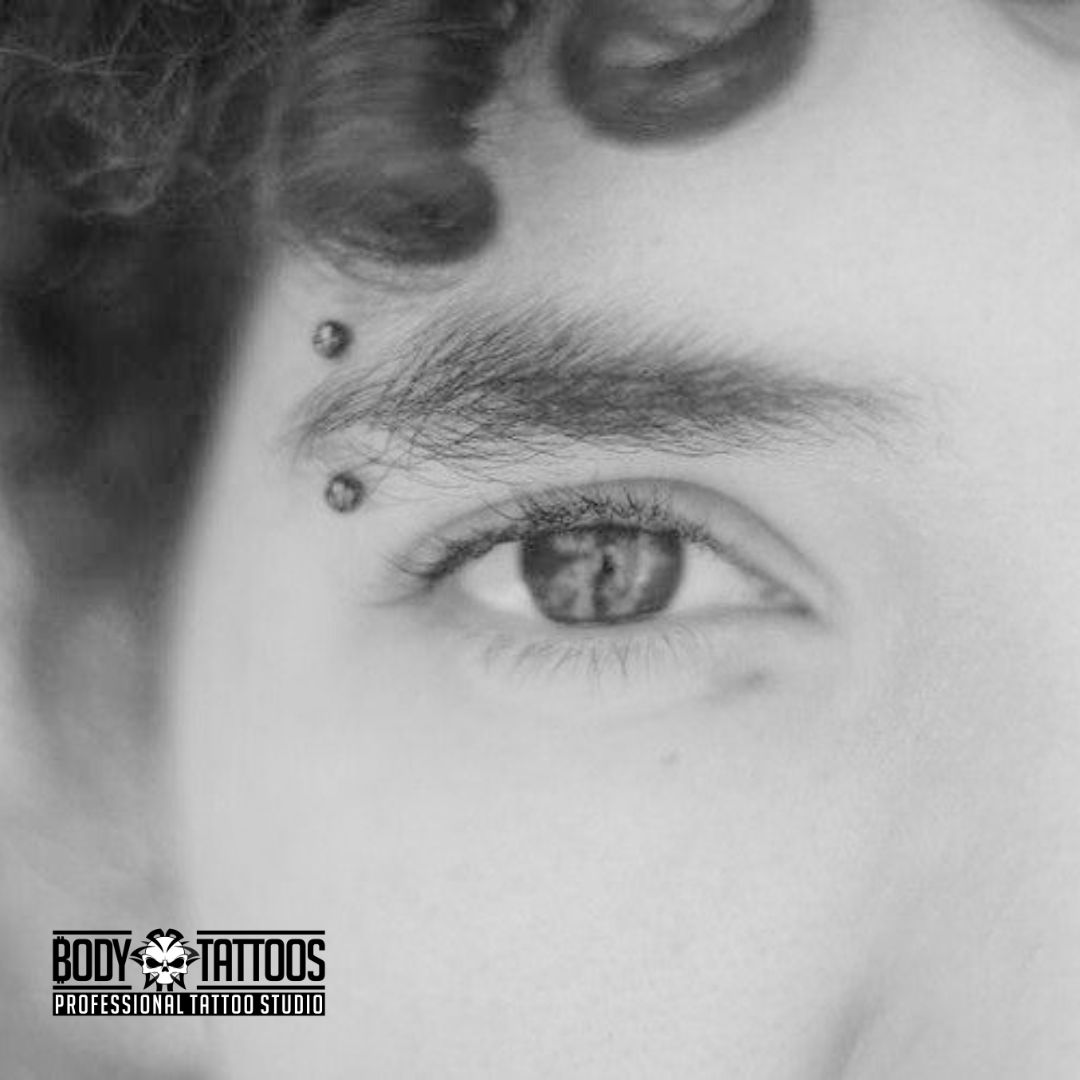 Eyebrow Piercing done in body tattoo kalyan